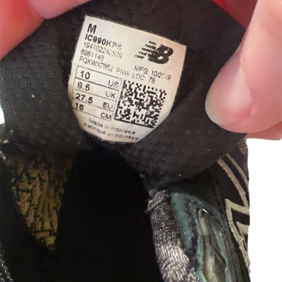 New Balance 990v5 Black Tahitian Pink Kids Sneakers 10 US - Picture 6 of 8